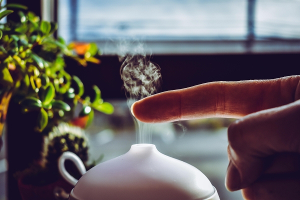 Antidepresszáns illóolajok – aromaterápiás válasz a Kárpát-medencei mentális fáradtságra I.